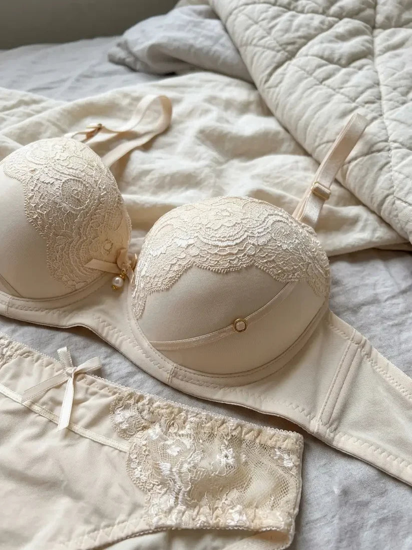 Women’s Cream Padded Bra and Lace Trim Bikini Set